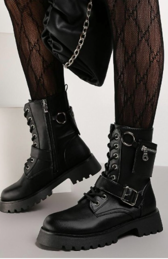 Bottes /bottines /cuissardes