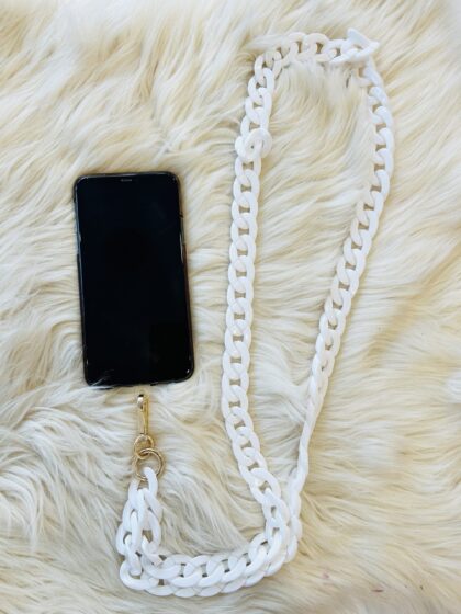 Chaîne de téléphone blanc