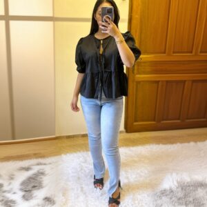 blouse noire à nouer